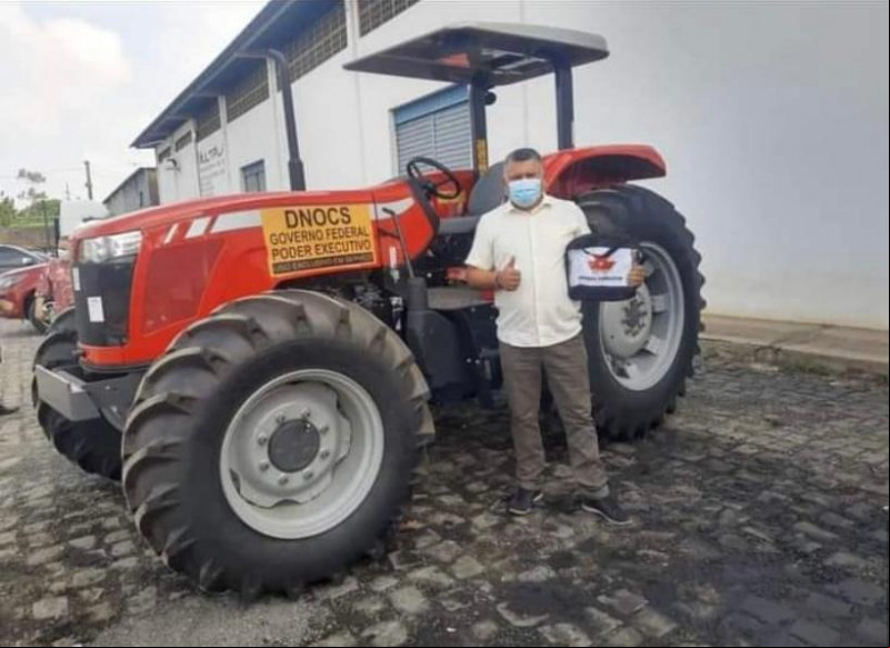 Vice-prefeito é suspeito de sumir com trator do DNOCS em Lagoa Alegre