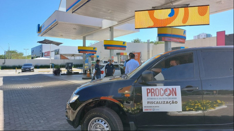 Operação Petróleo Real fecha cinco postos por golpe da 'bomba baixa' no interior do Piauí