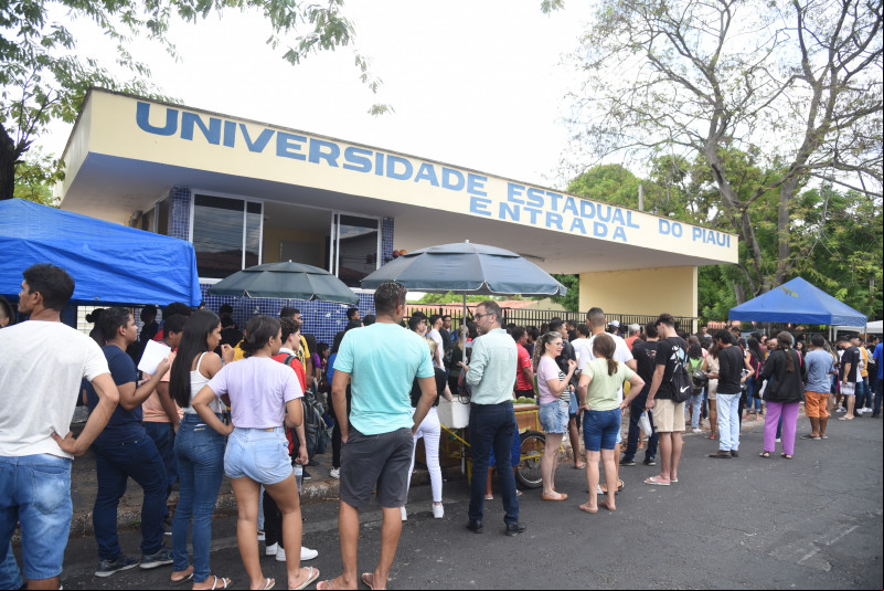 Estudantes do Piauí enfrentam segundo dia do Enem 2024 neste domingo (10)