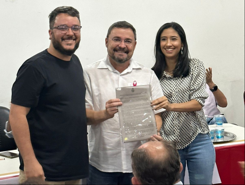 Cássio Borges com Fábio Novo e Isadora Cortez - (Reprodução )