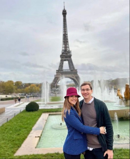 #Internacional - Casamento de Pedro Henrique Alencar Rebelo Cruz Lima & Isadora Gomes, acontecerá no dia 25/11 na Capela do Colégio das Irmãs. O noivo é filho de Mazerine Cruz Lima Júnior & Márcia Maria Alencar Rebelo Cruz Lima, e a noiva é filha de Isauro Ferreira Sousa & Maria Regina Gomes de Sousa. A recepção será realizada na casa dos pais do noivo. Chics!!! - (Divulgação)