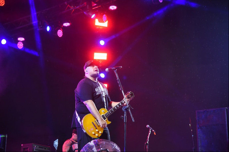 Digão, vocalista dos Raimundos. - (Assis Fernandes/O Dia)