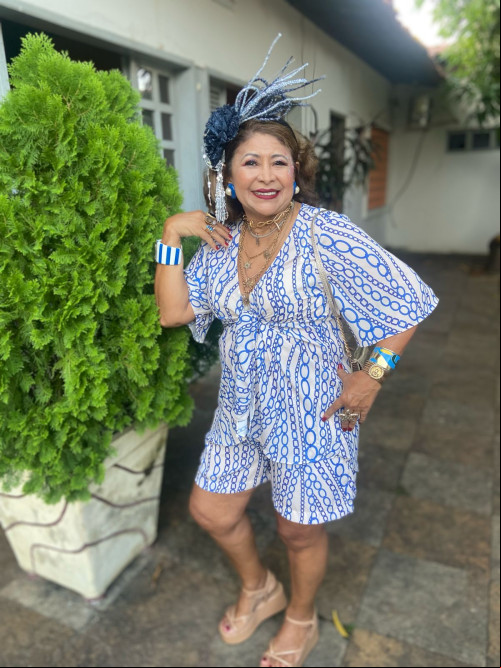 #Carnaval - Um click da querida Vera Lúcia Santos em clima de Carnaval. Chics!!! - (Arquivo Pessoal)
