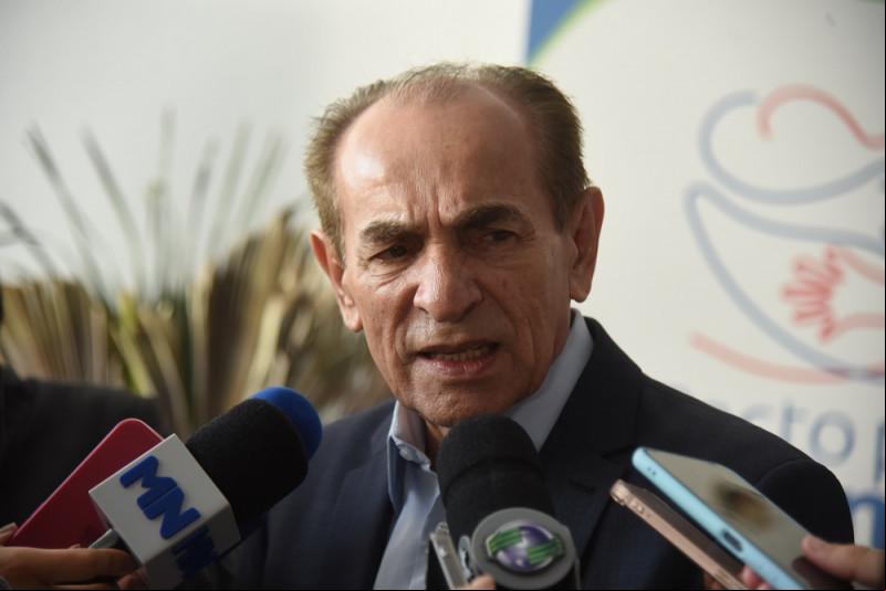 O senador Marcelo Castro foi um dos que teve o perfil clonado e usado por criminosos para apl - (Assis Fernandes / O DIA)