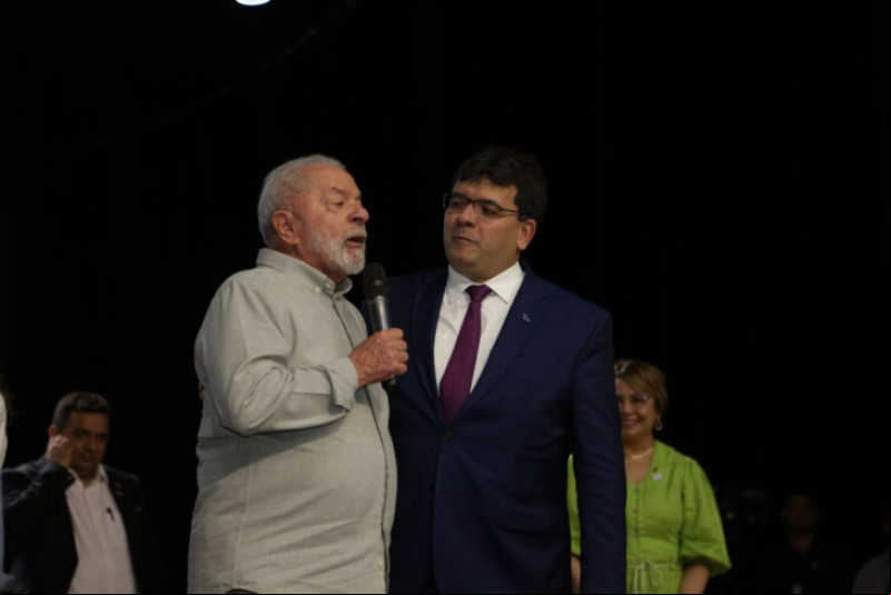 Governador em diálogo com Lula na manhã de hoje - (Regis Falcão / CCOM)