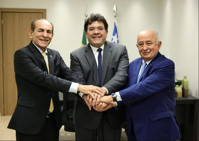Na luta por vaga ao Senado, Marcelo Castro e Júlio César serão mais adversários que aliados