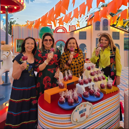 #Arraiá - Um click com as queridas Gorete Leal, Kátia Cristina e Marlúcia Monteiro, no Arraiá de aniversário do Joaquim, no Haras Noroeste. Chics!!! - (Luciêne Sampaio)