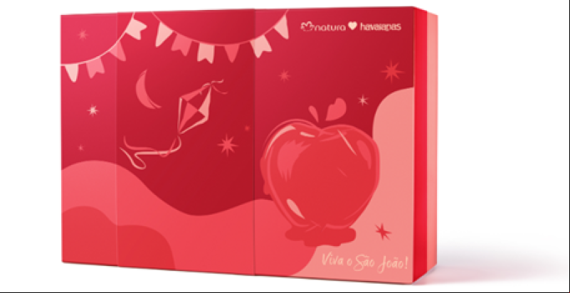 #Natura Tododia e Havaianas -  Se unem em lançamento exclusivo que celebra as festividades juninas. A parceria entre as marcas que são a cara do Brasil combina estilo e autocuidado para homenagear a festa mais amada pelos brasileiros, em edição especial inspirada em maçã do amor, doce ícone de São João. A união de duas marcas que fazem parte da memória afetiva e do cotidiano dos brasileiros acaba de se materializar em uma colaboração inédita. Natura Tododia, a marca #1 em creme corpo nos lares brasileiros*, e Havaianas, marca de chinelos mais amada do Brasil, lançam um kit exclusivo de produtos com a nova fragrância de Tododia Maçã Caramelada e Baunilha, junto com chinelo e pin exclusivo de maçã, que celebra uma das festas mais queridas do país, o São João.     Com presença marcante no dia a dia e no coração dos brasileiros, as duas marcas compartilham valores como afeto, liberdade, pluralidade e brasilidade. A parceria une o melhor de cada uma: produtos de alta qualidade, vínculo emocional com o público e o convite para viver cada momento com mais presença e autenticidade.     “Natura Tododia e Havaianas compartilham a essência de uma brasilidade alegre, acolhedora e sensorial. Essa parceria celebra o orgulho de ser brasileiro e convida as pessoas a se cuidarem com leveza, conforto e a pele hidratada e perfumada, com uma fragrância que desperta memórias festivas”, afirma Tatiana Ponce, CMO vice-presidente de marketing e líder de pesquisa e desenvolvimento da Natura e Avon.     A parceria se materializa em um kit exclusivo e presenteável, com caixa personalizada que celebra o São João em cada detalhe, uma explosão de cores, símbolos e alegria típicas da festa mais brasileira do ano. Na Natura, a mecânica é compre e ganhe: ao adquirir o hidratante corporal (400ml) e o body splash da linha Tododia Maçã Caramelada e Baunilha, o consumidor leva também um par de Havaianas vermelhas e um pin colecionável em formato de maçã, tudo reunido em uma embalagem especial. O kit estará disponível a partir de 13 de junho, em lojas físicas selecionadas das regiões Norte, Nordeste e Centro-Oeste.     Já nas lojas da Havaianas, a dinâmica é diferente: na compra de qualquer par de chinelos da marca junto com o kit de pins, o consumidor ganha uma miniatura do hidratante corporal da linha especial.     “Essa parceria com a Natura é uma celebração afetiva da nossa cultura e das tradições que fazem o Brasil pulsar, como o São João. E ter um olhar especial para o Nordeste, que é berço de uma das manifestações culturais mais ricas e vibrantes do país, é fundamental para nós. Estar presente nesse território, valorizando sua cultura, sua criatividade e sua potência, é reafirmar que é na conexão com os consumidores e com a riqueza de cada região que a nossa marca se fortalece e faz sentido. Juntas, unimos cuidado, estilo e afeto, criando uma experiência que leva a energia dessa festa da pele aos pés, de um jeito genuíno e com muito orgulho de ser brasileiro” comenta Fernando Rosa, presidente da Havaianas no Brasil.     Os produtos da linha completa de Tododia Maçã Caramelada e Baunilha também serão vendidos individualmente em todos os canais da marca Natura, incluindo gloss labial e sabonete em barra. Com fragrância suculenta e envolvente, o novo Tododia Maçã Caramelada e Baunilha transforma a rotina em um momento de bem-estar. Inspirada na maçã do amor, a linha entrega hidratação imediata e duradoura, graças à tecnologia de nutrição prebiótica, que se adapta às necessidades da pele ao longo do dia. Para a executiva, a tendência gourmand ampliou as possibilidades da perfumaria ao integrar ingredientes inspirados na gastronomia em experiências sensoriais completas. A fragrância combina as facetas dos frutais suculentos da maçã vermelha combinadas com o lado envolvente e delicado das notas de flores brancas, finalizando em um fundo quente e cremoso das notas de caramelo, baunilha e âmbar. Uma experiência sensorial que desperta afetos, memórias e cuidado com o corpo. “Criamos uma fragrância que traduz o viver com generosidade e presença. É um convite ao autocuidado diário, ao toque afetuoso, à leveza de estar bem na própria pele”, complementa Ponce. São João com Tododia: tradição, cuidado e suculência em cada ritual. Natura Tododia buscou no São João e nos festejos juninos a sua inspiração para essa fragrância, transformando em uma linha de cuidados inédita a icônica maçã do amor, doce que é grande símbolo dessa celebração. Com isso, Tododia Maçã Caramelada e Baunilha chega ao portfólio com uma linha completa, que vai do banho à hidratação e perfumação leve. Conheça os produtos da edição especial e limitada de Tododia Maçã Caramelada e Baunilha. Chics!!! - (Arquivo Pessoal)