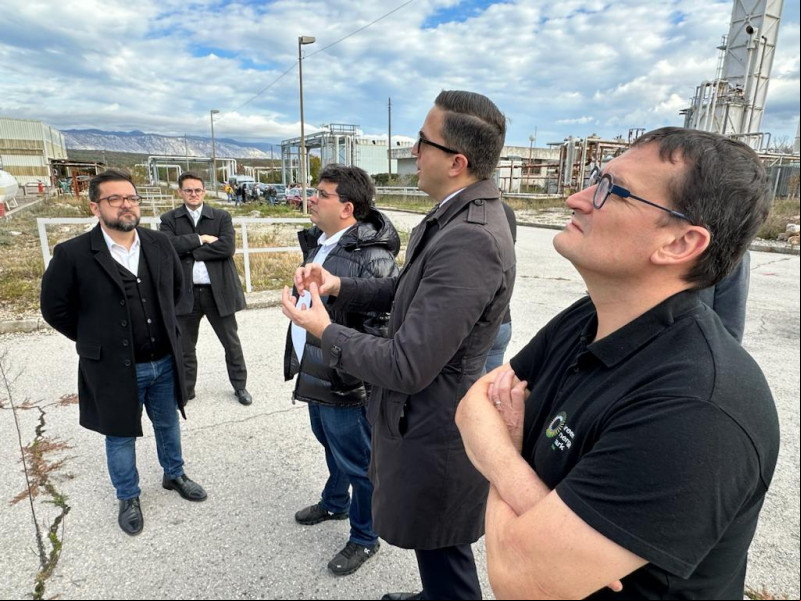 Governador Rafael Fonteles em visita ao porto da Croácia - (CCOM Governo do Piauí)