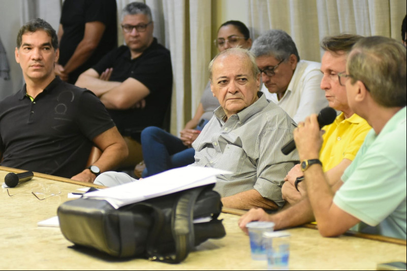 Sílvio Mendes se reúne com secretários para traçar plano emergencial para o período chuvoso - (Jailson Soares/PMT)
