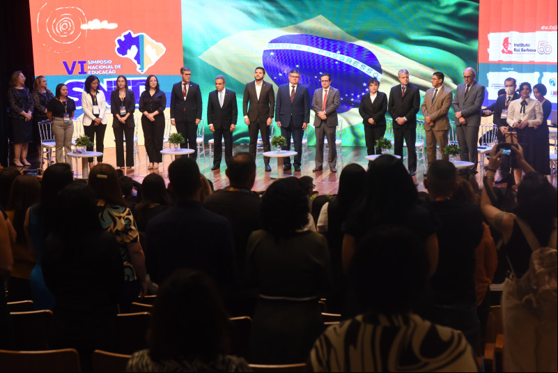 Autoridades debatem qualidade no ensino público - (Jailson Soares/ODIA)