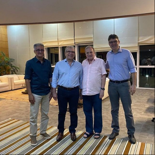 João Vicente Claudino se aproxima de filiação ao PSDB após reunião com Tasso Jereissati