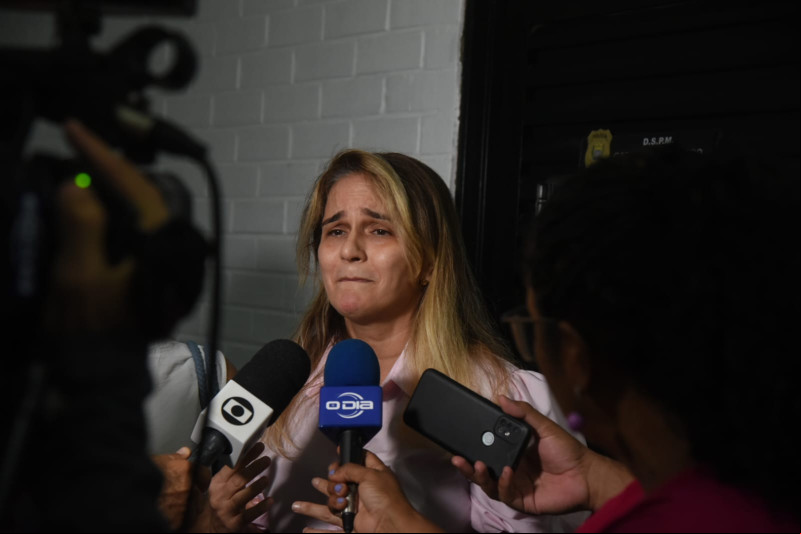 Mãe de jovem baleado em escola diz que perdoa aluna que atirou em seu filho