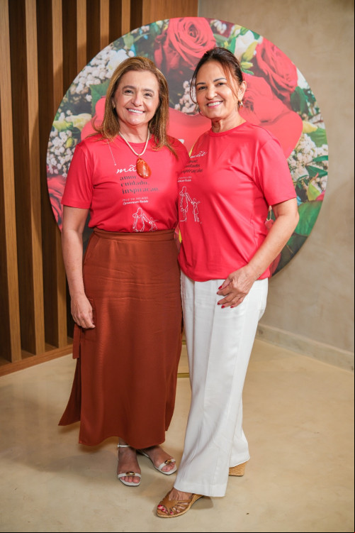 #AlmoçodasMães - Um das queridas Maxshuellma Rufino e Izélia Moraes, no nosso evento Almoço Festivo - 'Mês das Mães'. Chics!!! - (Tibério Hélio)