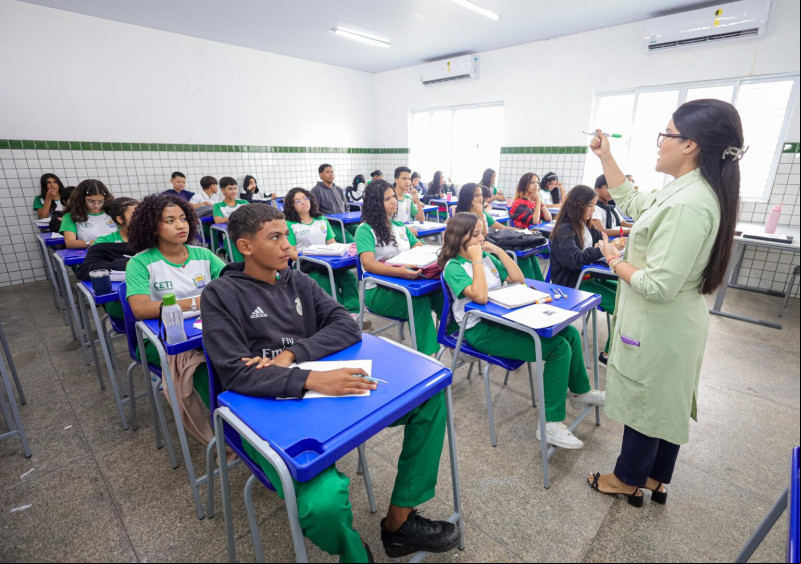 Reajuste de 5,35% a 12% para profissionais da educação é publicado no Diário Oficial do Piauí
