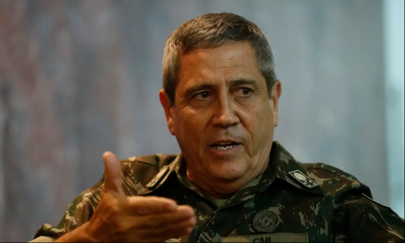General Braga Netto entregou dinheiro a golpistas em sacolas de vinho, diz Polícia Federal - (Reprodução/Agência Brasil)