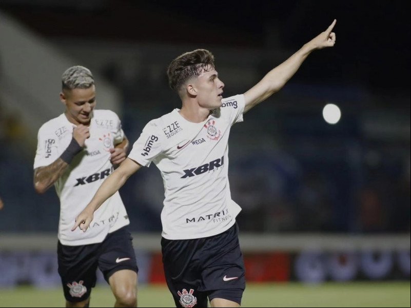 Corinthians bate América-MG e avança às semifinais da Copinha