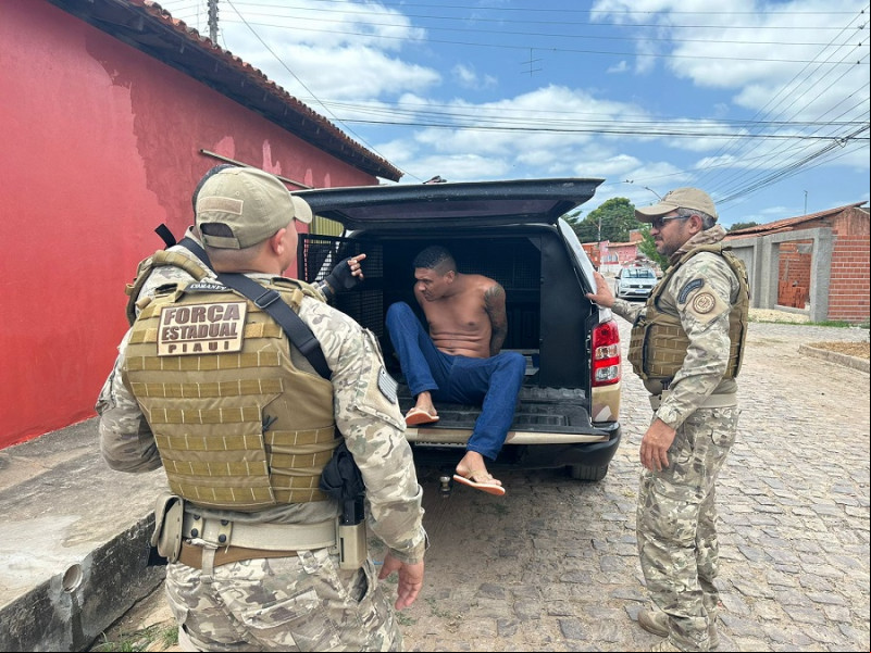 Homem é intimado a devolver celular roubado e acaba preso por tráfico de drogas em Teresina