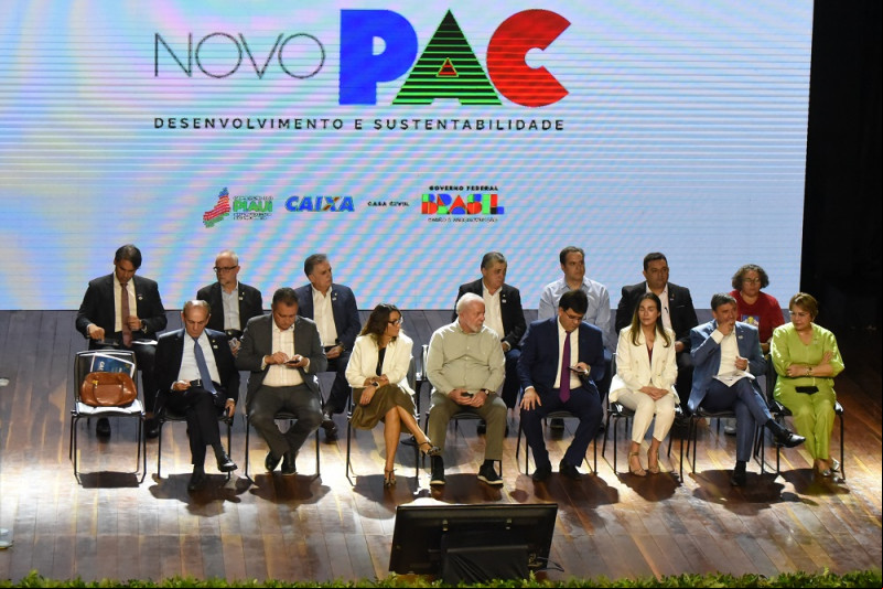 Evento de lançamento do novo pac na manhã de hoje - (Assis Fernandes/ O DIA)