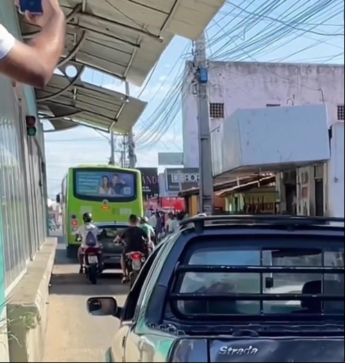 Estação de ônibus da Rui Barbosa, zona Norte de Teresina - (Reprodução/Redes Sociais)
