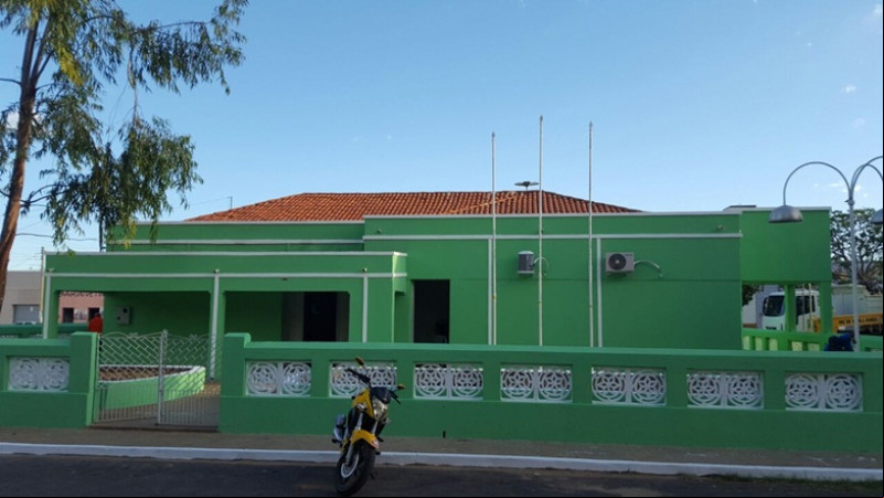 No mesmo dia, Prefeitura de Santa Cruz do Piauí empenha 10 pagamentos a empresa de medicamentos