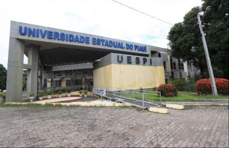 UESPI divulga resultado final do concurso para professor; confira a lista