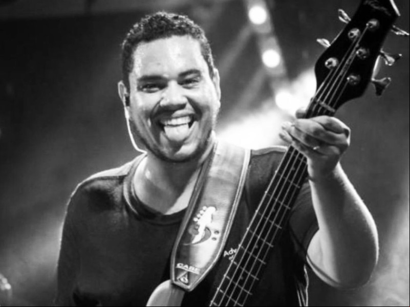 Carlos Henrique de Araújo Costa, de 24 anos, acabou morrendo na madrugada desta quinta-feira (30) - (Reprodução/Redes sociais)