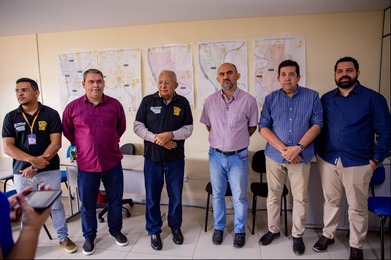Autoridades locais estiveram presentes no evento de inauguração - (Divulgação/Semcom)