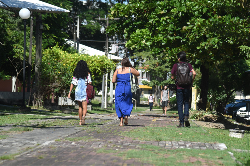 Alunos e pais relatam sentimento de insegurança na volta às aulas da UFPI