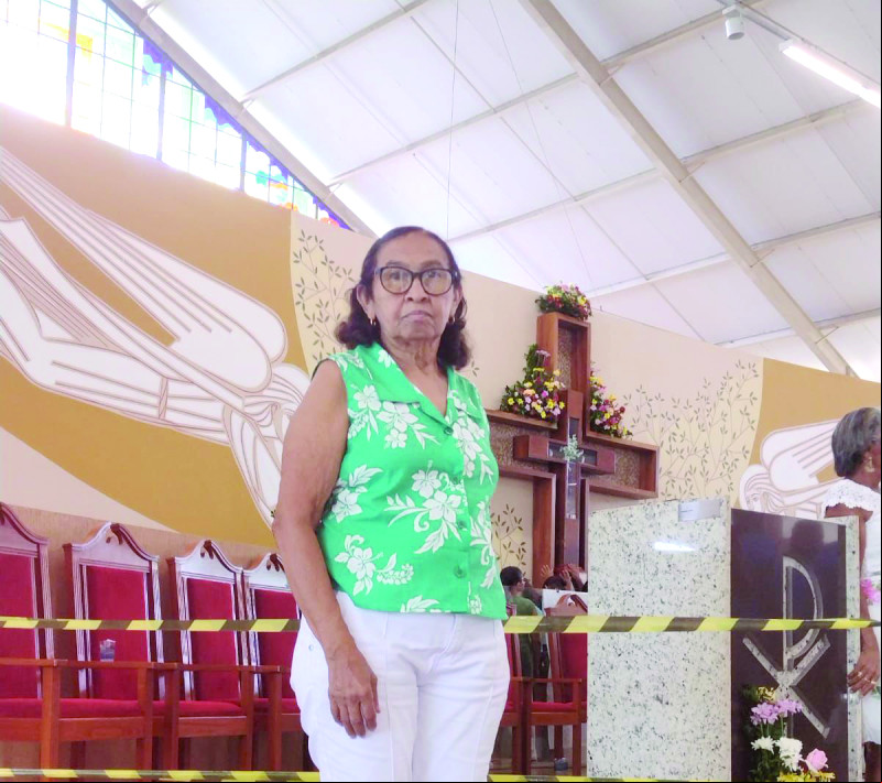 A minha genitora professora Jesus Cardoso (formada em Letras pela UFPI) na segunda-feira (10) completou mais uma ano de vida, e recebeu vários cumprimentos pela data. - (Arquivo Pessoal)