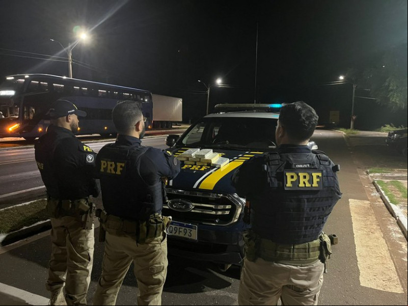 Mulher é presa pela PRF com cocaína avaliada em R$ 1,6 milhão em Picos, Sul do Piauí