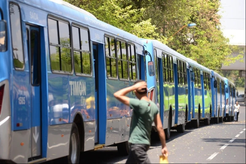 Prefeitura de Timon prevê solução para crise no transporte público em até seis meses - (Assis Fernandes / O DIA)