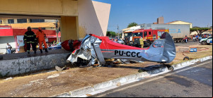 Avião de pequeno porte com médico Jacinto Lay cai na zona Sul de Teresina