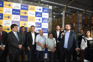 Governo do Piauí lança parceria com os Correios para distribuição de medicamentos em casa