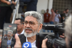 Governo do Piauí lança parceria com os Correios para distribuição de medicamentos em casa