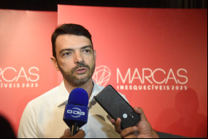 Empresários e autoridades prestigiaram o lançamento 1