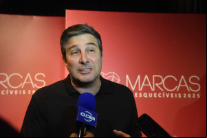 Empresários e autoridades prestigiaram o lançamento 1